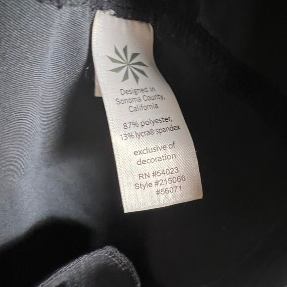 Athleta Interpid Sun Shield Gray Long Sleeve Quarter Zip Shirt Size Medium - Picture 9 of 9